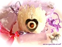 Pendentif C�ur H&eacute;matite et �il de Tigre 'Equilibre'