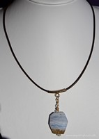 Collier Pendentif Calcédoine Or 'Sérénité'